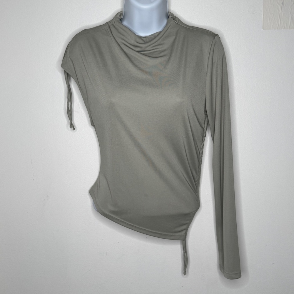 Zara Green Asymmetrical Long Sleeve Blouse‎